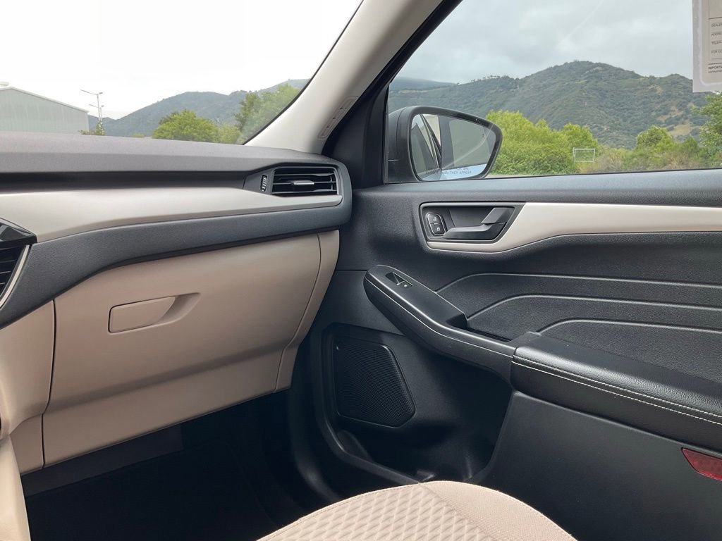 Certified 2022 Ford Escape SE image 63
