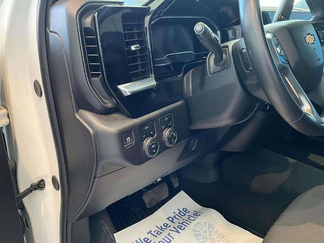 Used 2025 Chevrolet Silverado 1500 LT AWD/4WD image 16