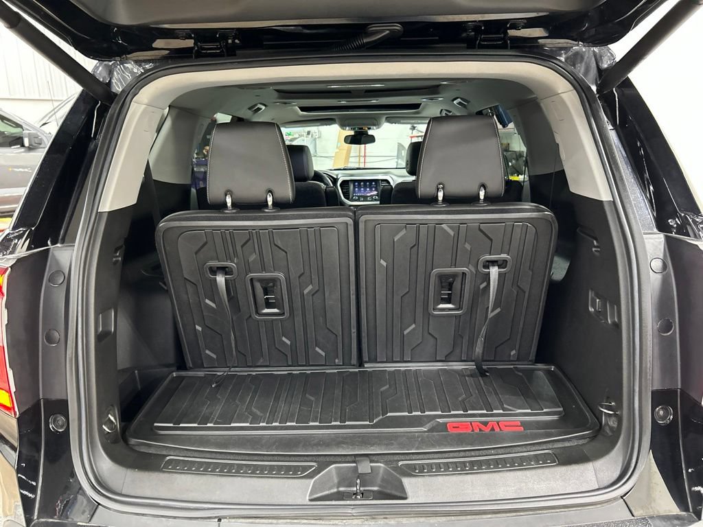 Used 2023 GMC Acadia SLT w/ Preferred Package AWD/4WD image 32