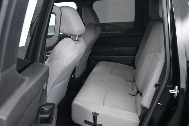 Used 2024 Toyota Tacoma SR5 AWD/4WD image 5