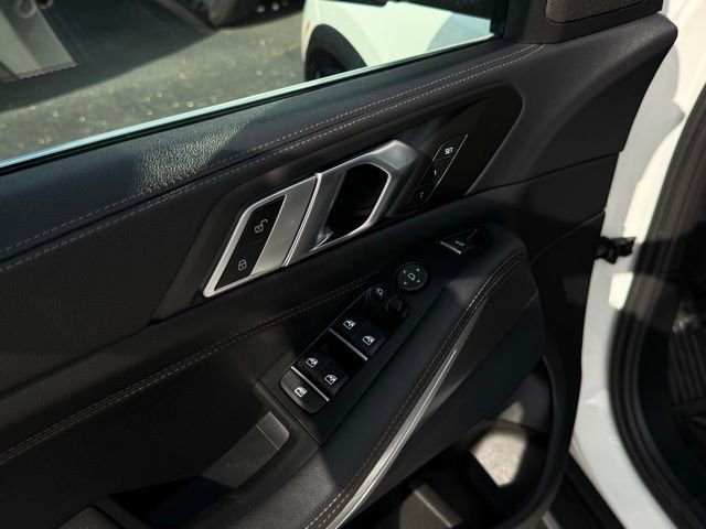 Used 2023 BMW X5 xDrive40i AWD/4WD image 32