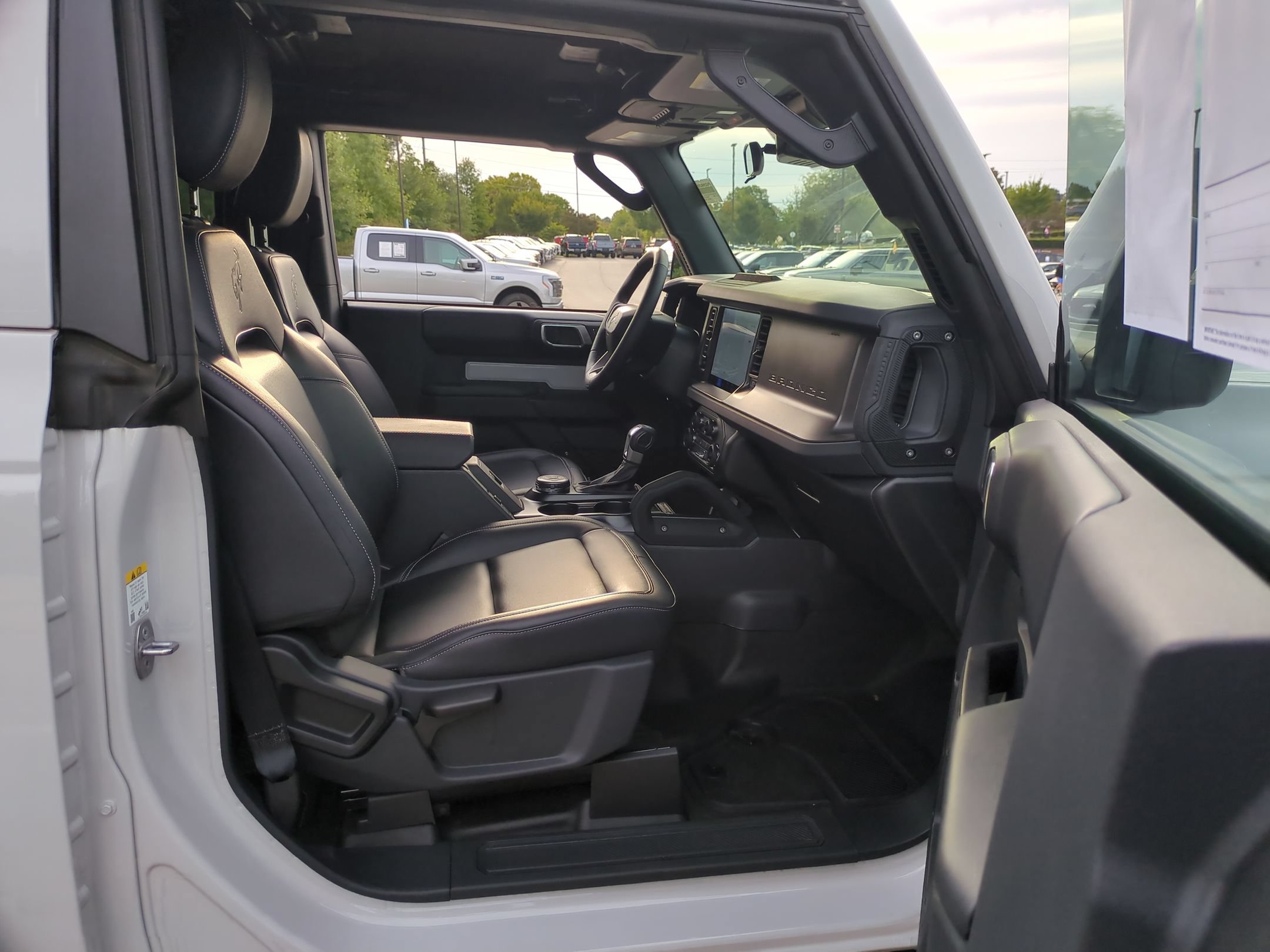 Certified 2026 Ford Bronco Badlands w/ Sasquatch Package AWD/4WD image 34