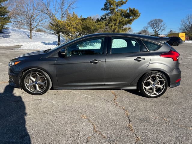 Certified 2018 Ford Focus ST image 3