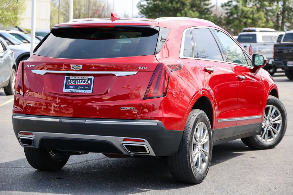 Used 2021 Cadillac XT5 Premium Luxury w/ LPO, Floor Liner Package AWD/4WD image 22