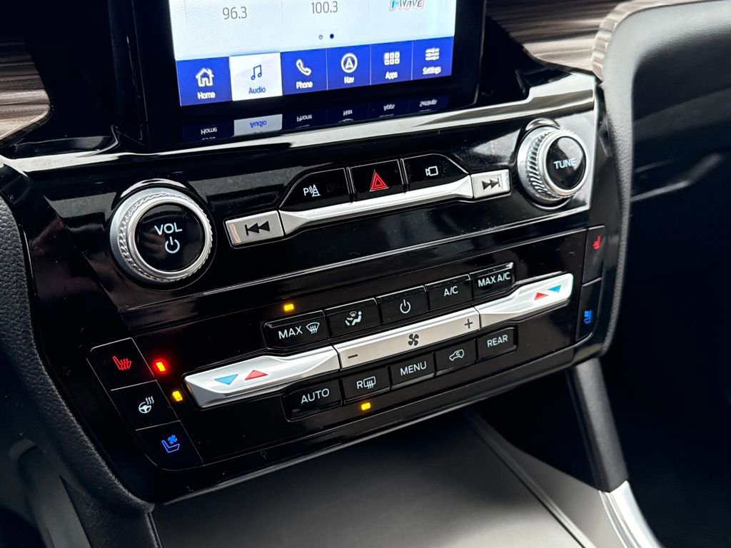 Certified 2023 Ford Explorer Limited w/ Limited Technology Package image 25
