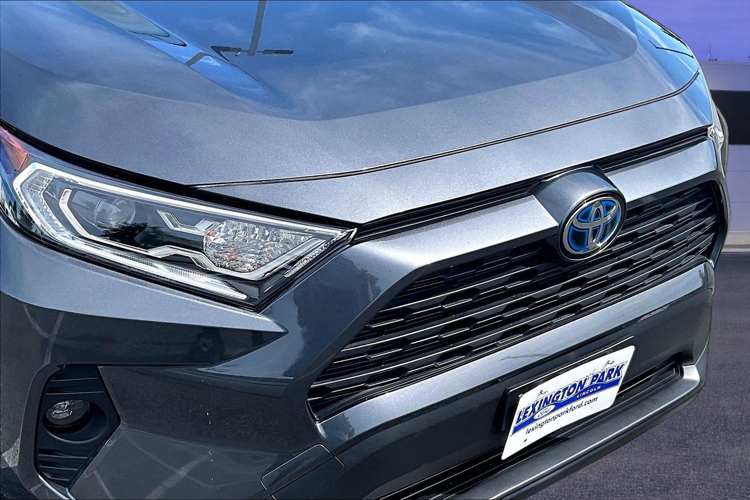 Used 2021 Toyota RAV4 XLE w/ Convenience Package AWD/4WD image 33