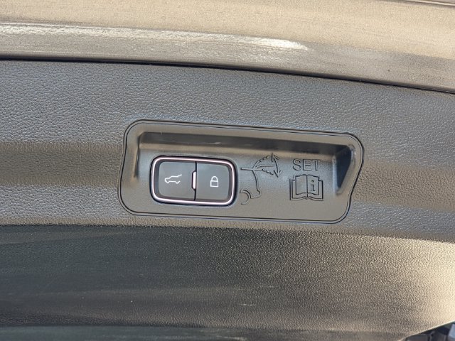 Certified 2023 Ford Explorer XLT RWD image 32