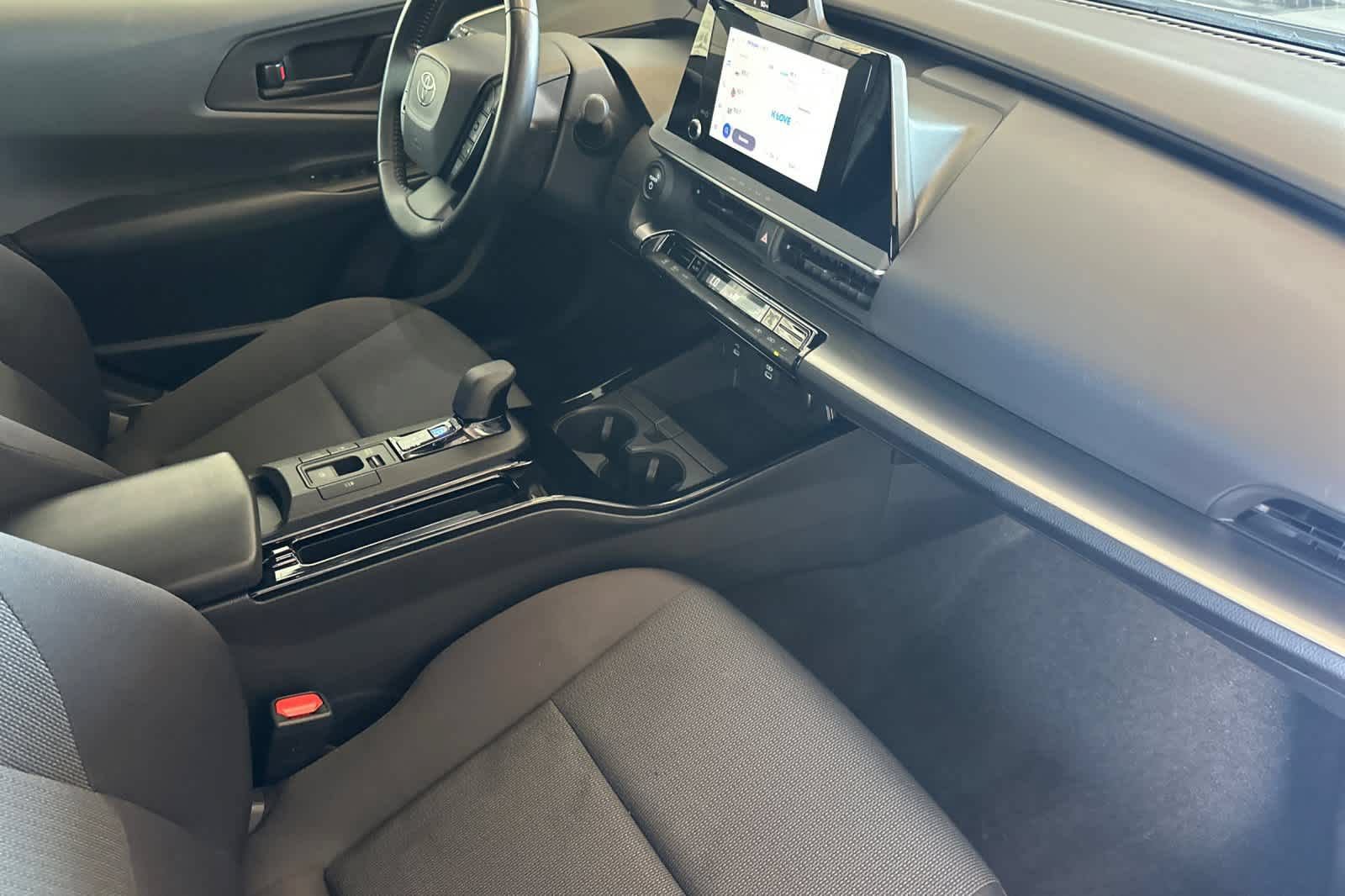 Used 2023 Toyota Prius LE FWD image 17