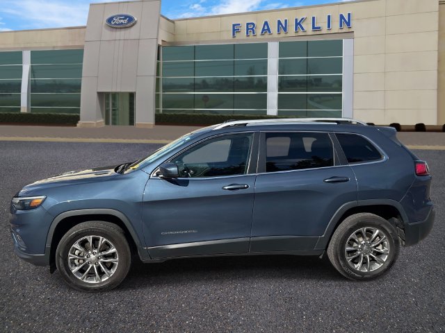 Used 2019 Jeep Cherokee Latitude Plus w/ Cold Weather Group AWD/4WD image 4
