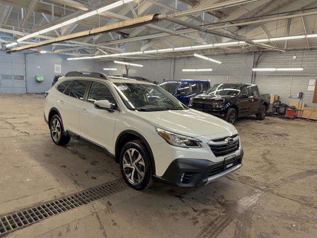 Used 2022 Subaru Outback Limited image 7