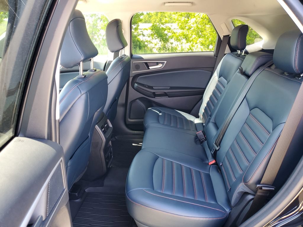 Certified 2024 Ford Edge SEL w/ Sport Appearance Package AWD/4WD image 14
