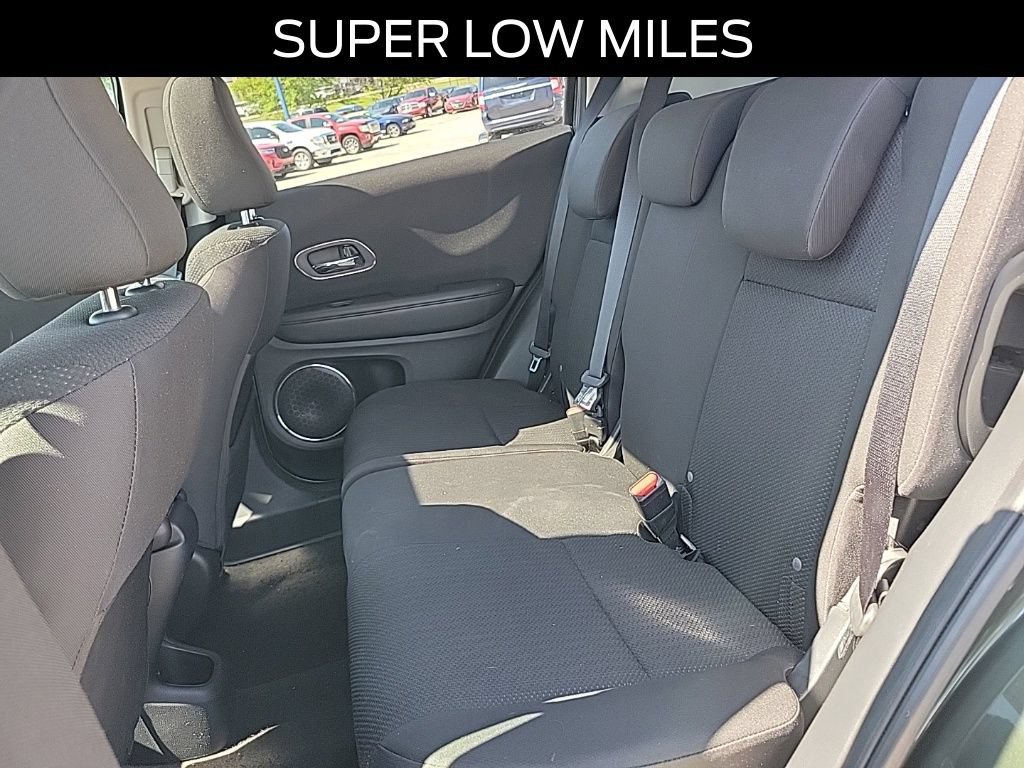 Used 2017 Honda HR-V EX image 10