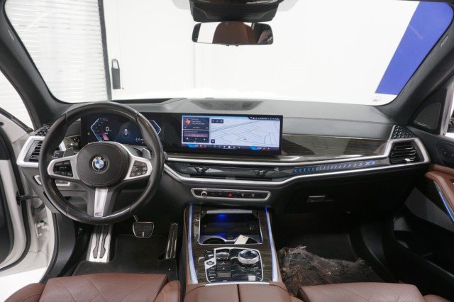 Used 2024 BMW X7 xDrive40i w/ Executive Package AWD/4WD image 36