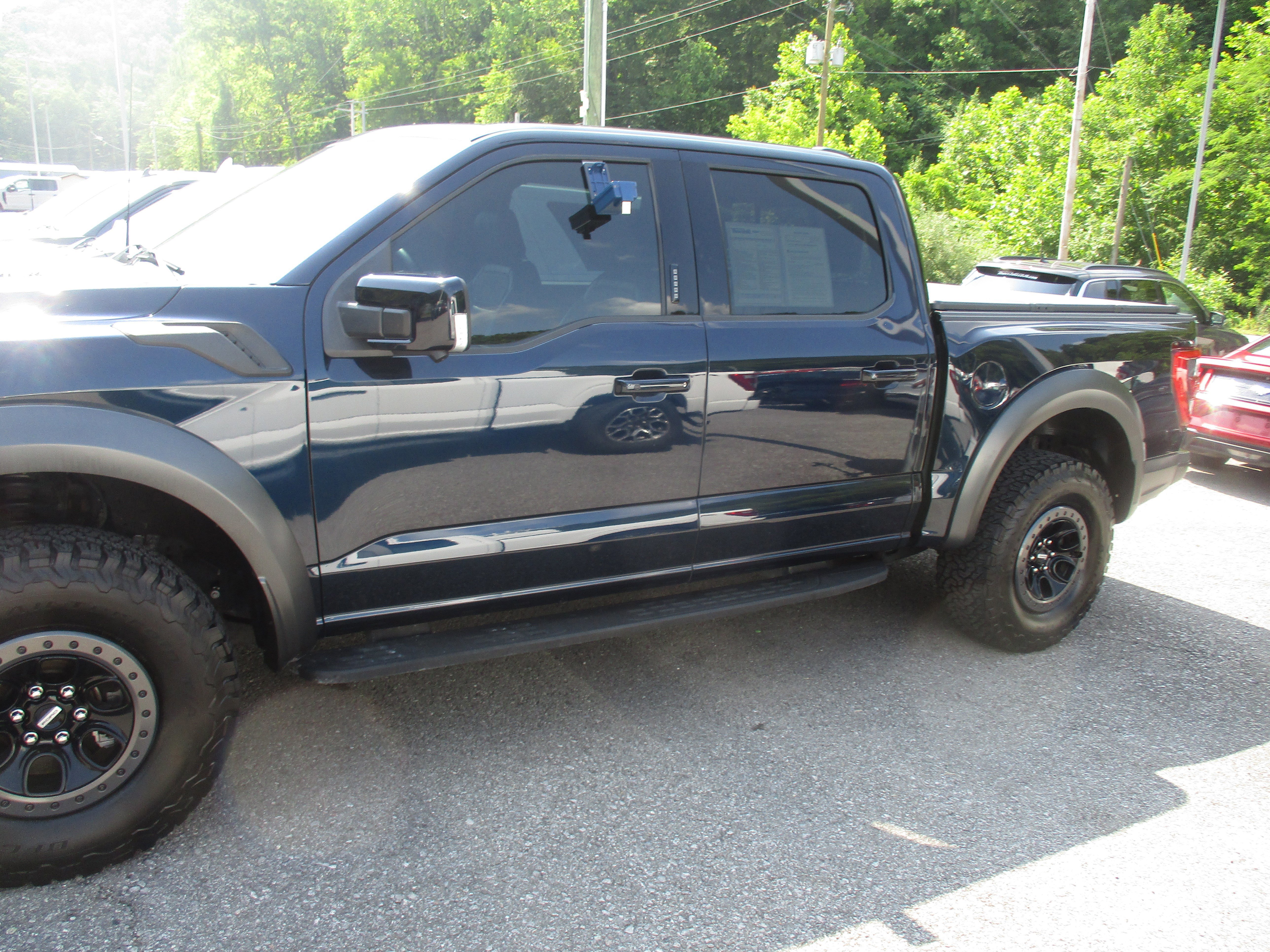 Certified 2023 Ford F150 Raptor w/ Raptor Carbon Fiber Package image 2