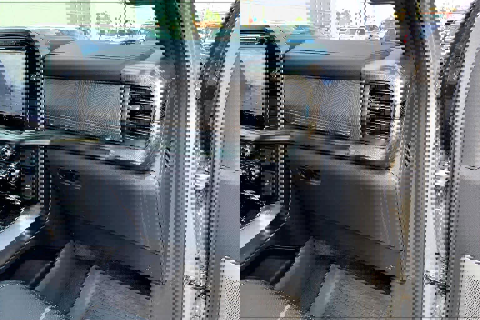 Certified 2023 Ford F150 Platinum w/ Equipment Group 701A High image 19