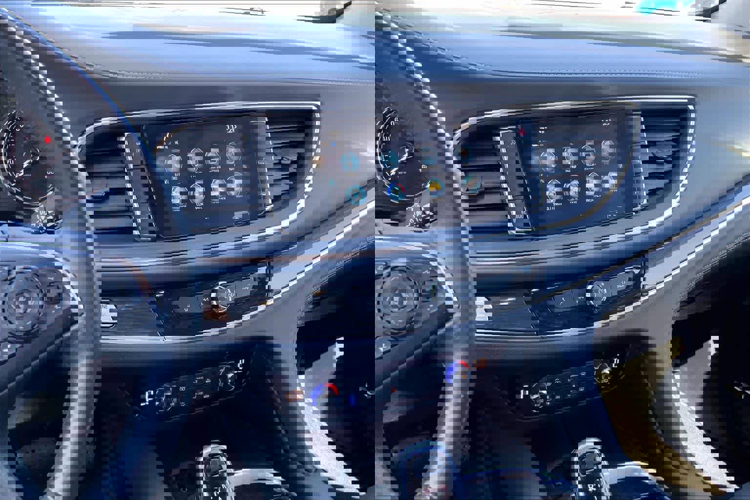 Used 2019 Buick Enclave Premium w/ Experience Buick Package FWD image 7