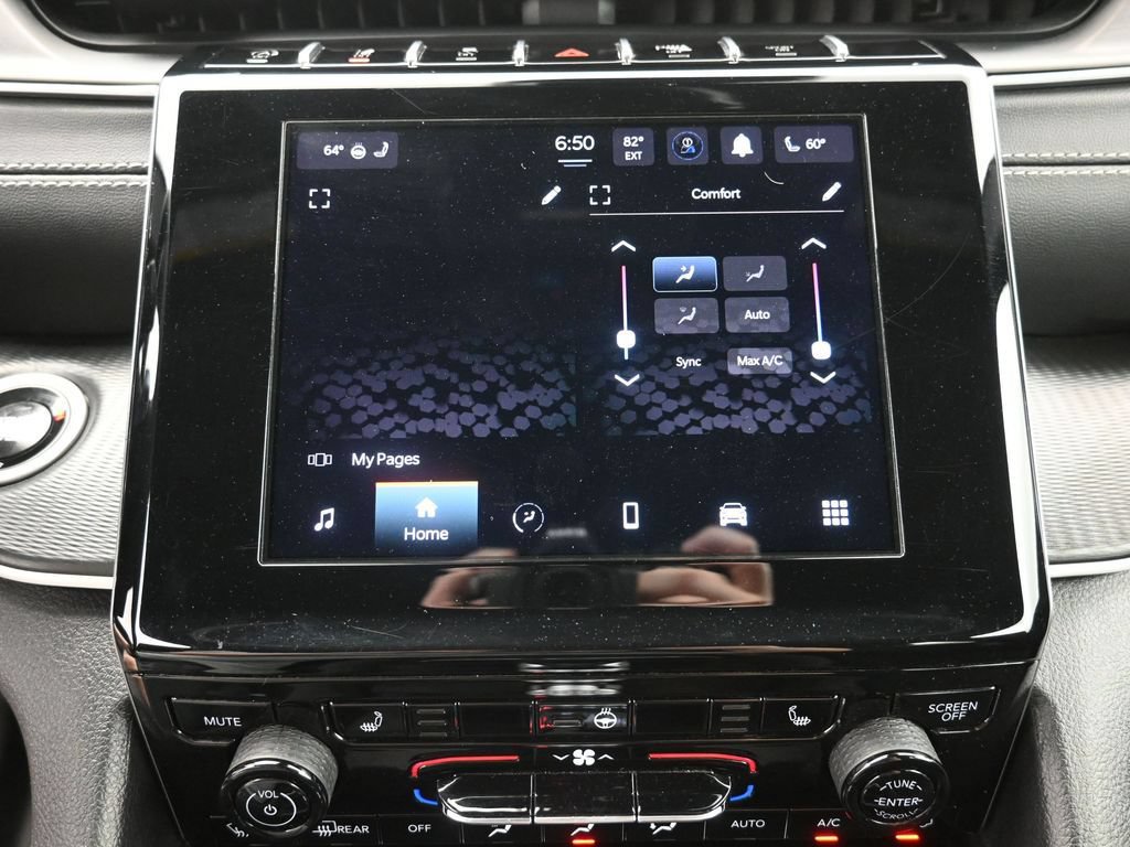 Used 2024 Jeep Grand Cherokee Altitude AWD/4WD image 9