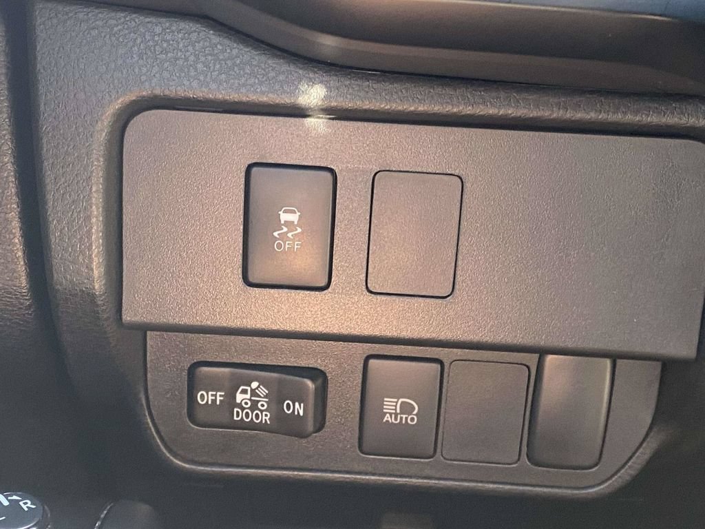 Used 2023 Toyota Tacoma SR w/ SR Convenience Package RWD image 27