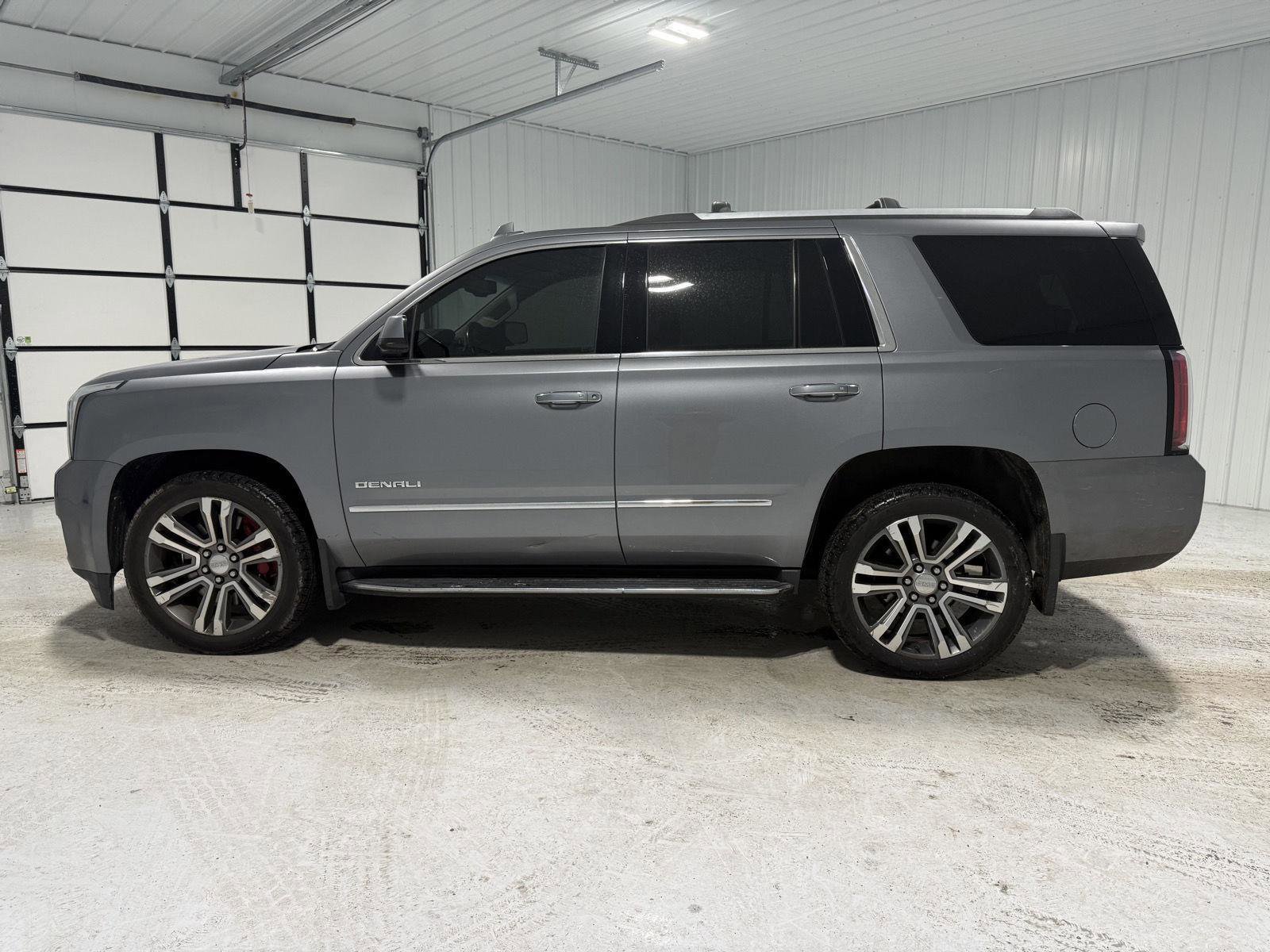 Used 2019 GMC Yukon Denali w/ Open Road Package image 2
