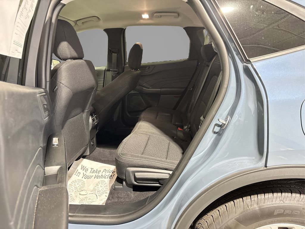 Certified 2025 Ford Escape Active image 17