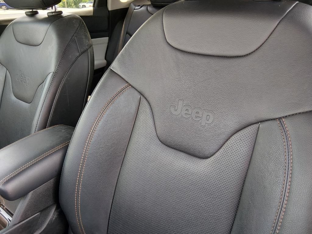 Used 2022 Jeep Compass Limited AWD/4WD image 11
