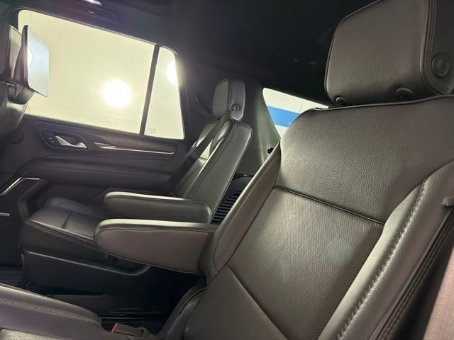 Used 2021 GMC Yukon Denali w/ Denali Ultimate Package AWD/4WD image 28