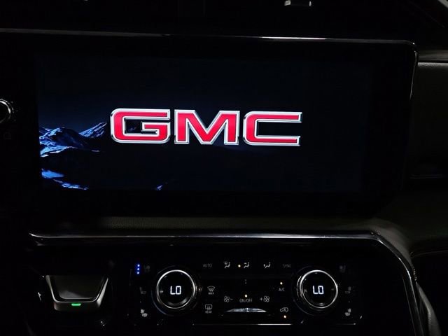 Used 2023 GMC Sierra 1500 AT4 AWD/4WD image 3