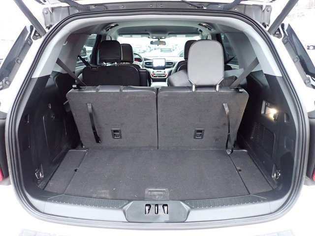 Certified 2022 Ford Explorer XLT w/ Equipment Group 202A image 10
