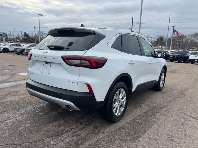 Certified 2023 Ford Escape Active w/ Tech Pack #2 image 2