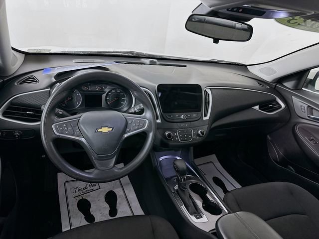 Used 2023 Chevrolet Malibu LT image 28