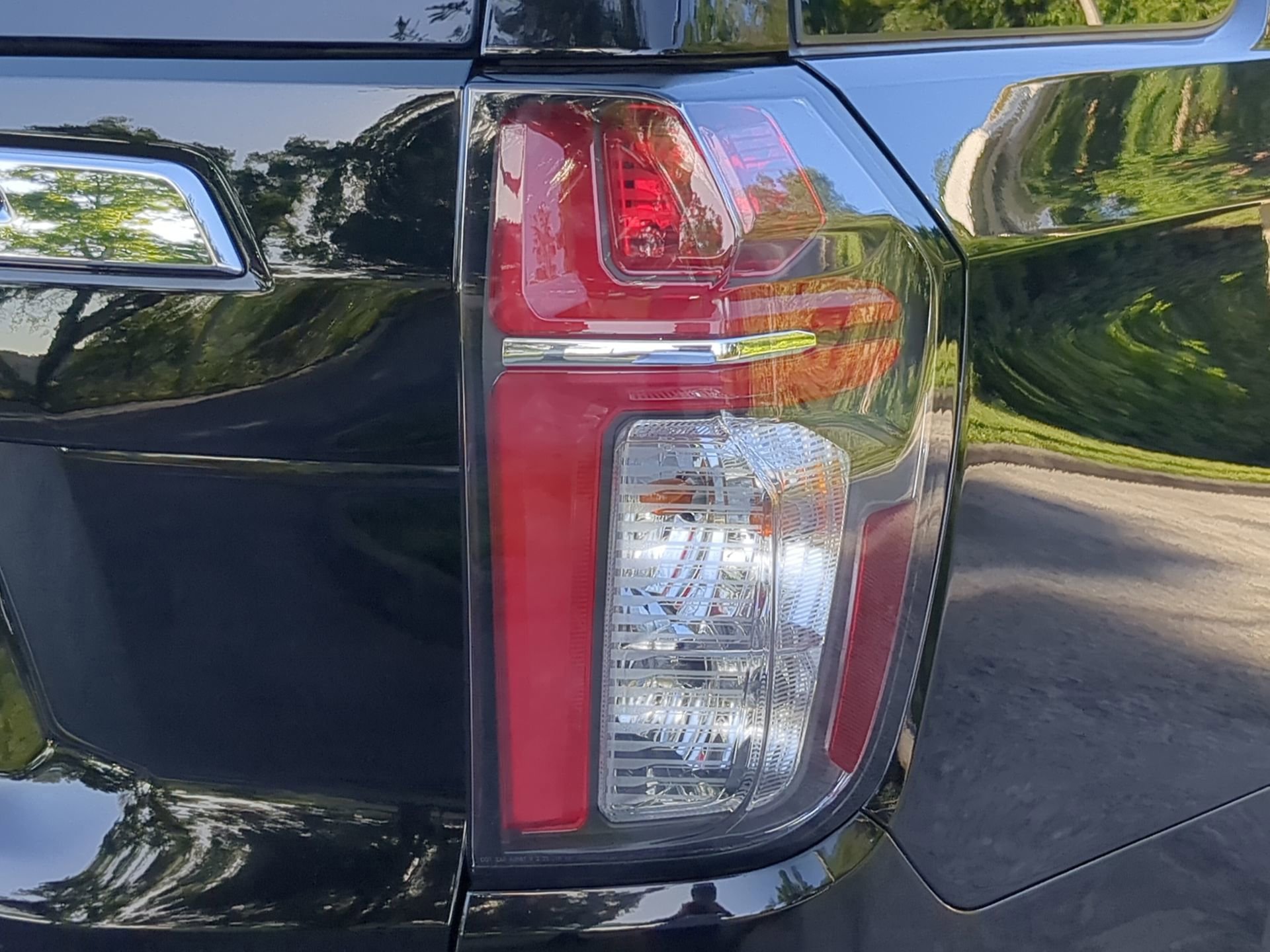 Used 2021 Chevrolet Tahoe LT image 45