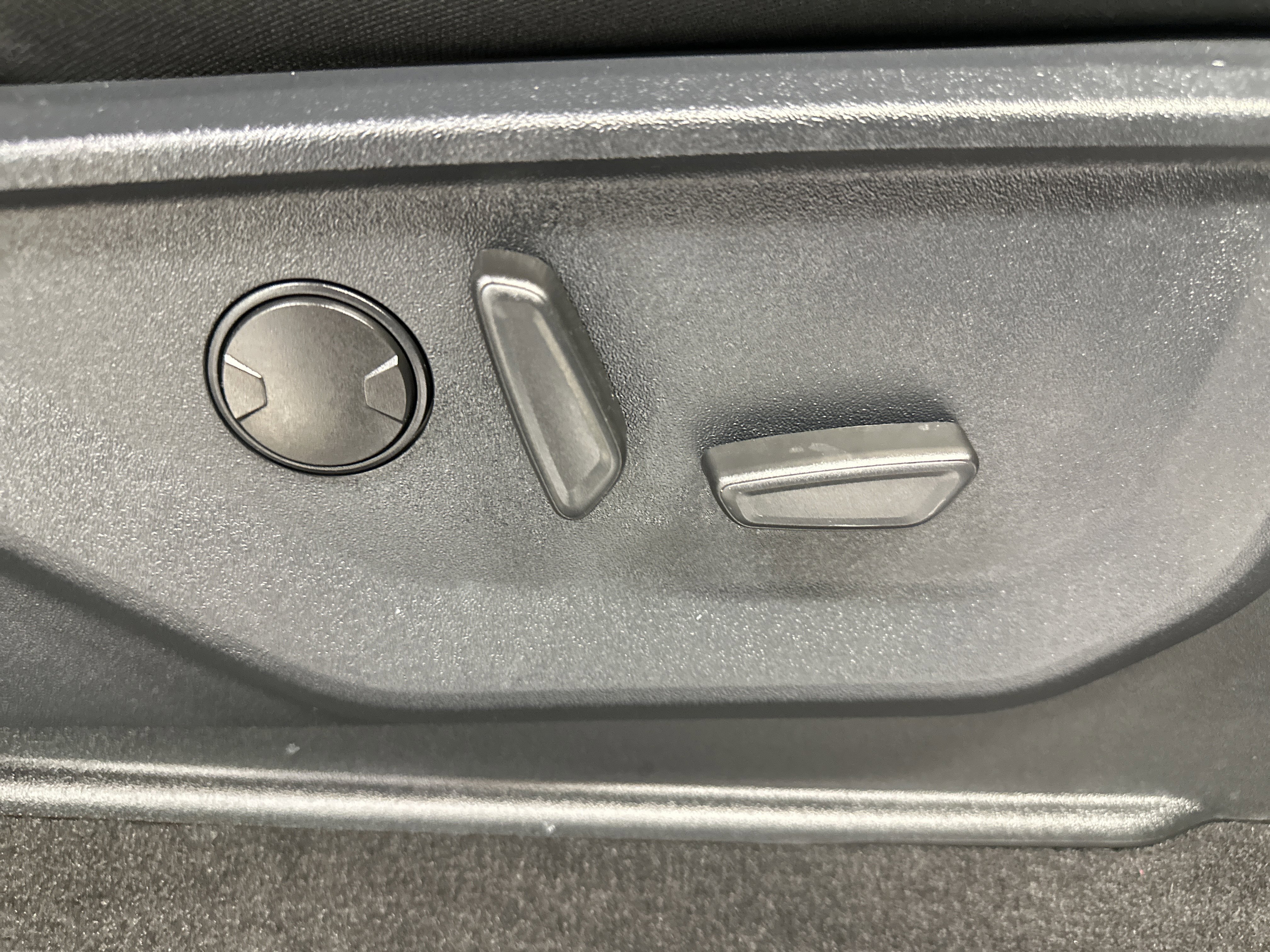 Certified 2023 Ford F150 XLT w/ Equipment Group 302A High image 26