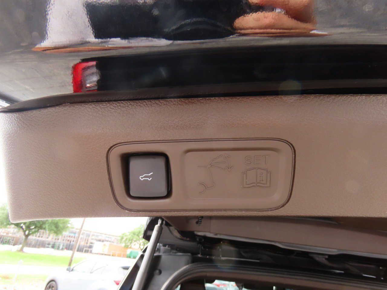 Certified 2024 Ford Expedition King Ranch AWD/4WD image 14