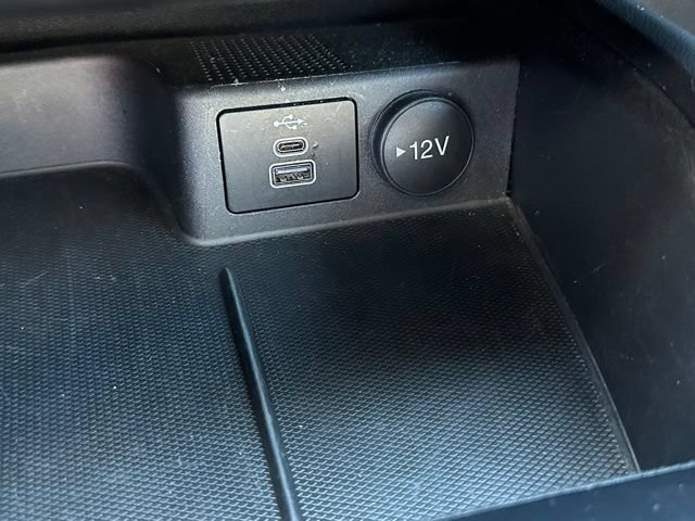 Certified 2025 Ford Escape ST-Line AWD/4WD image 24