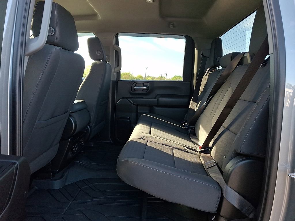 Used 2024 Chevrolet Silverado 2500 Custom w/ Custom Value Package AWD/4WD image 10