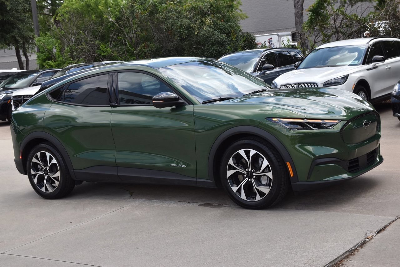 Certified 2025 Ford Mustang Mach-E Select AWD/4WD image 5