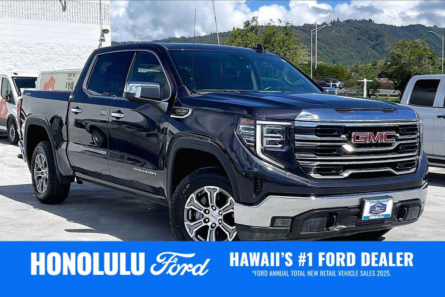 Used 2025 GMC Sierra 1500 SLT AWD/4WD image 21