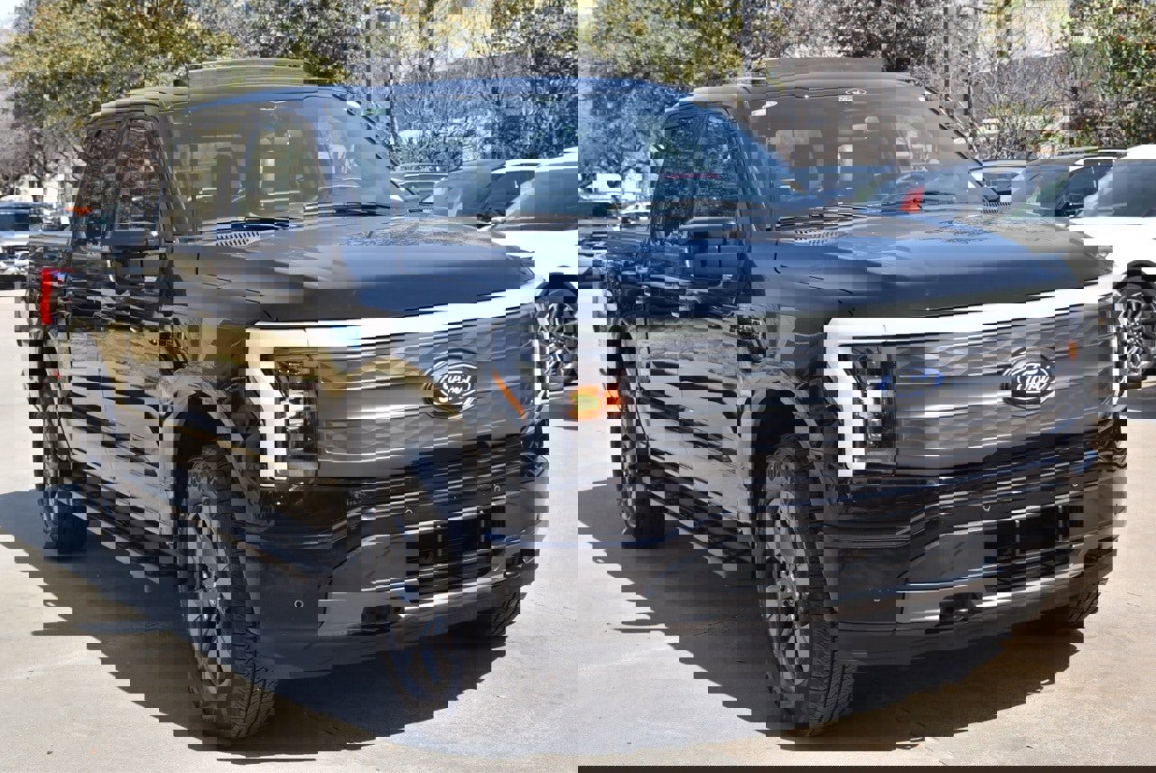 Certified 2025 Ford F150 Lightning Lariat image 11