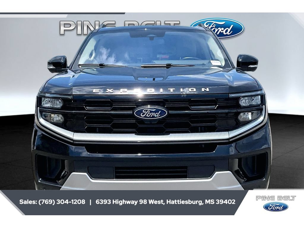 Certified 2025 Ford Expedition Platinum AWD/4WD image 3