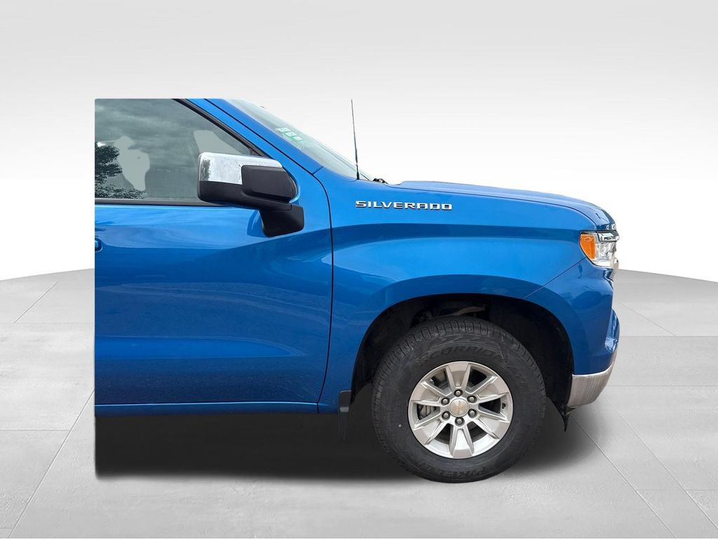 Used 2023 Chevrolet Silverado 1500 LT w/ Protection Package AWD/4WD image 32