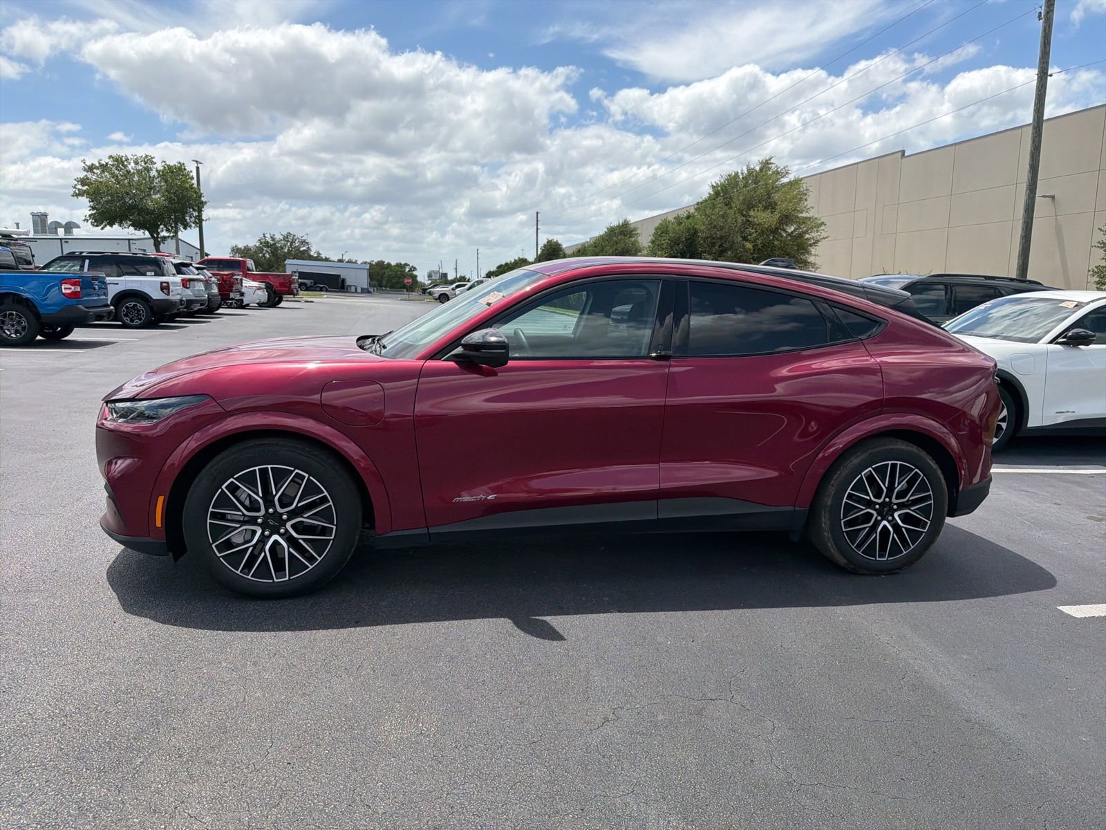 Certified 2025 Ford Mustang Mach-E Premium image 11