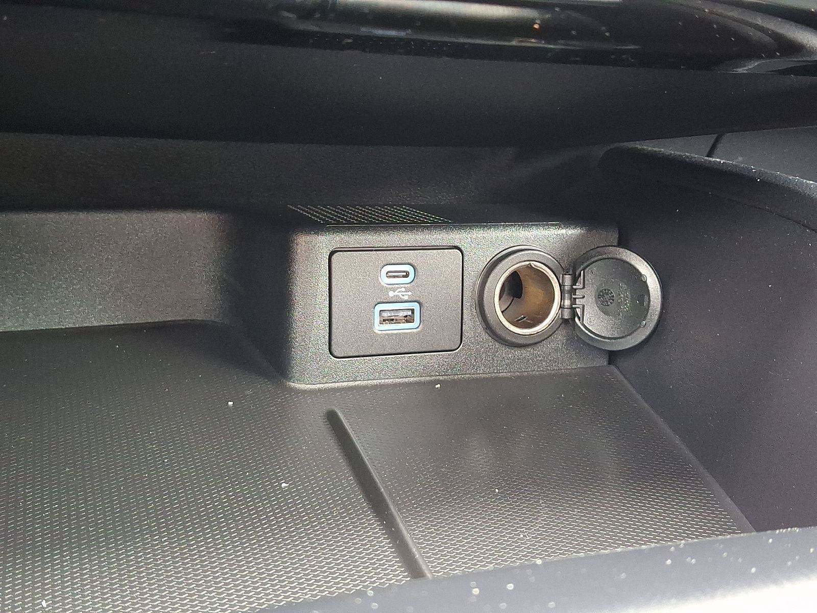 Certified 2022 Ford Escape SEL w/ SEL Stealth AWD Package image 24