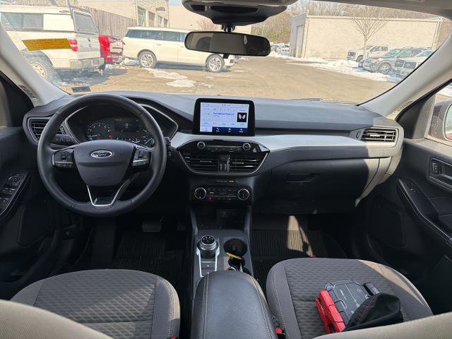 Certified 2022 Ford Escape SE w/ SE Sport Appearance Package image 11