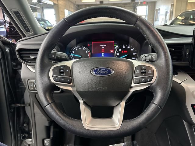Certified 2023 Ford Explorer XLT image 6