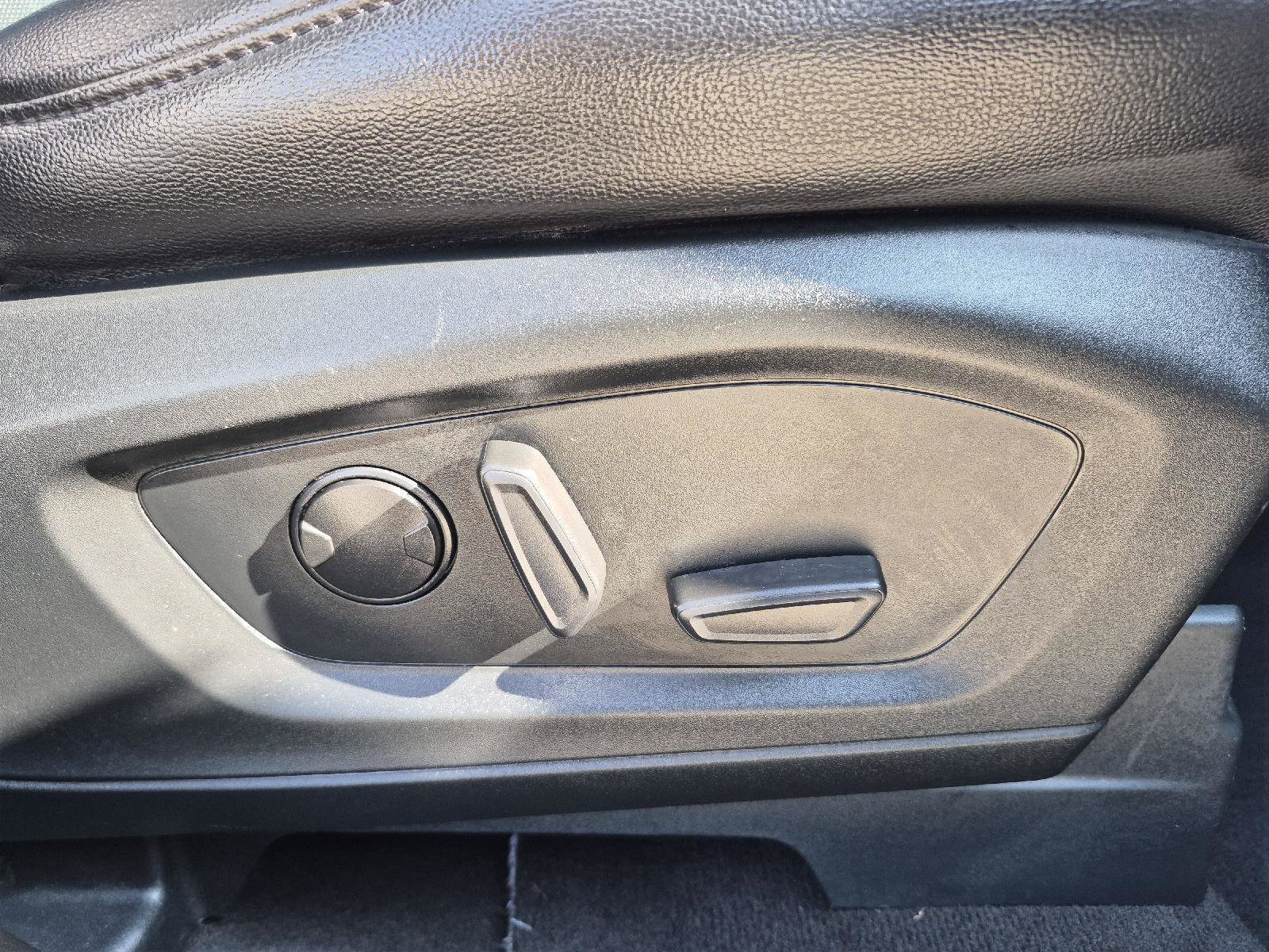 Certified 2023 Ford Explorer Limited w/ Equipment Group 301A image 35