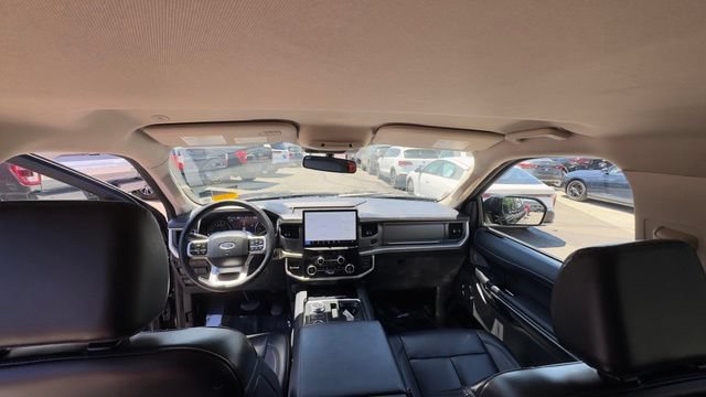 Certified 2024 Ford Expedition XLT AWD/4WD image 17