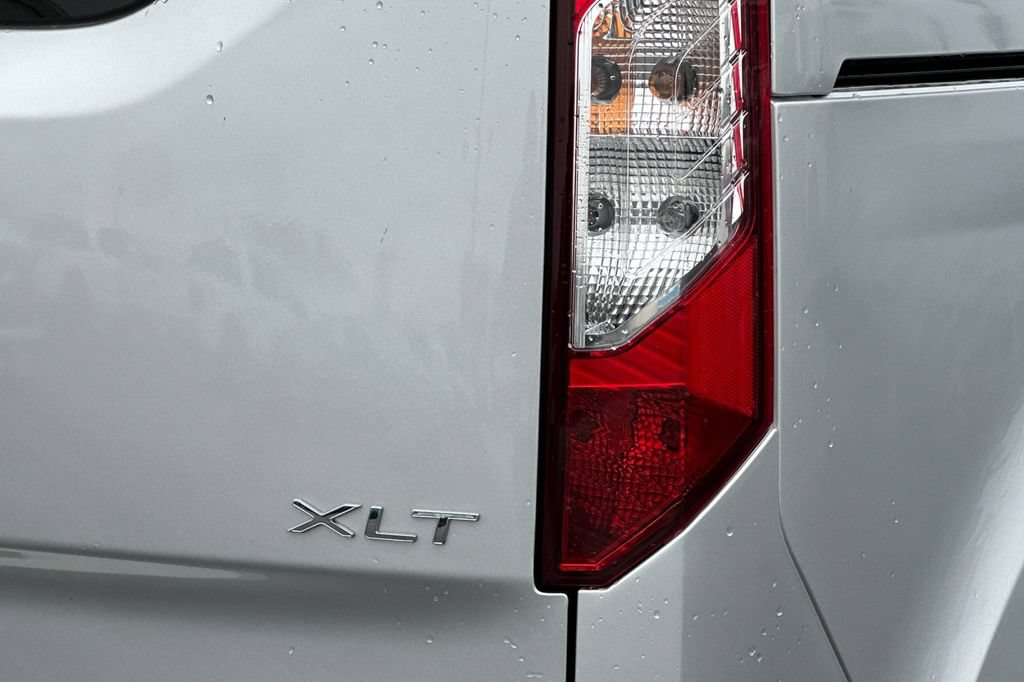 Certified 2021 Ford Transit Connect XLT FWD image 26