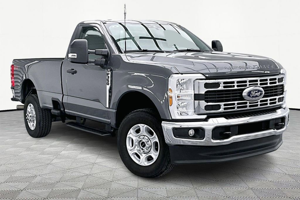 Certified 2025 Ford F350 XLT w/ FX4 Off-Road Package image 5