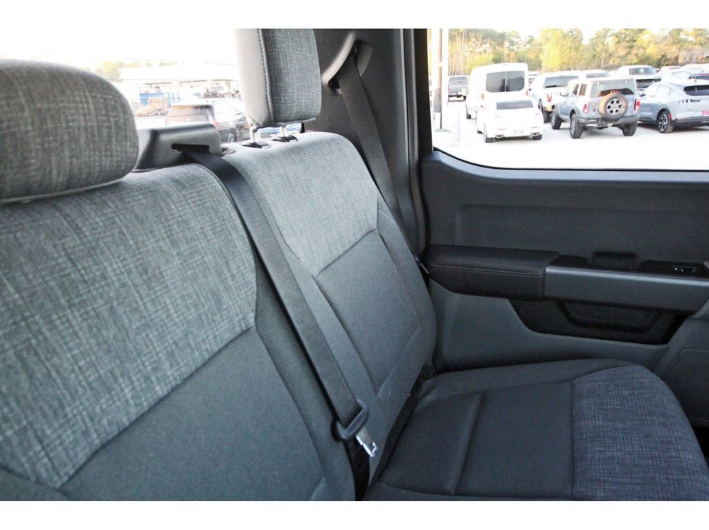 Certified 2025 Ford F250 XLT w/ FX4 Off-Road Package image 15