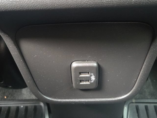 Used 2024 Chevrolet Equinox LT FWD image 19